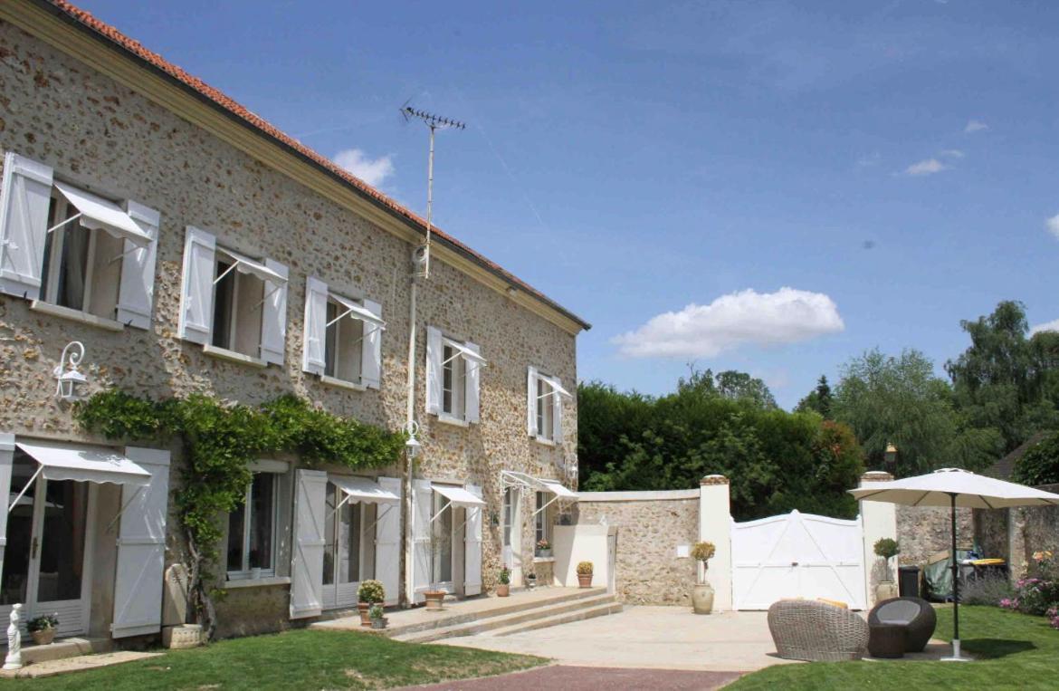 Chambres A La Maison Hermitage Aincourt Exteriör bild