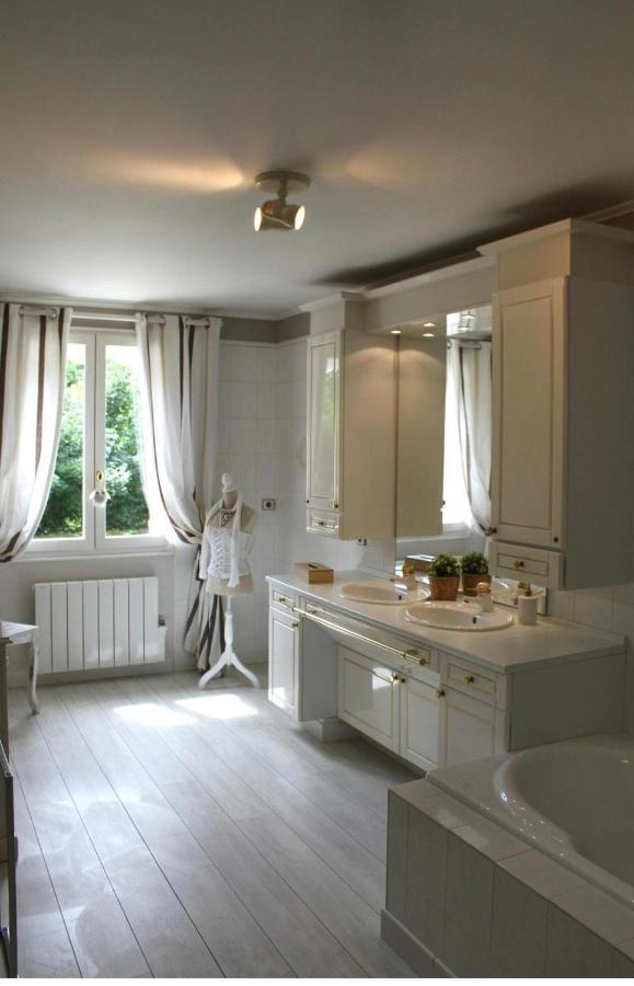 Chambres A La Maison Hermitage Aincourt Exteriör bild