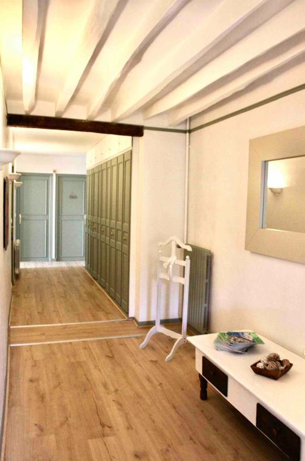 Chambres A La Maison Hermitage Aincourt Exteriör bild